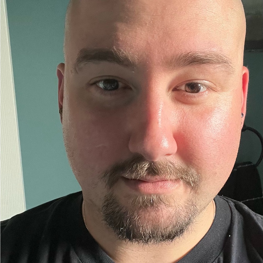 Meet your Posher, Dustin